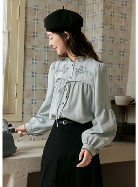 谜秀法式刺绣设计感衬衫女秋季长袖蓝色衬衣上衣MXD43X1633