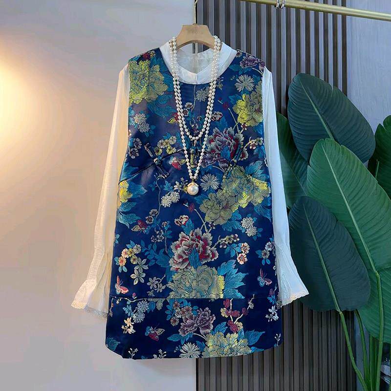 胖妹妹大码女装春季2026新款锦绣提花盘扣马甲长衫搭配流光纱小衫