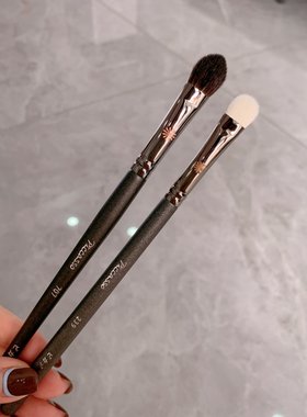 pony推荐毕加索小马毛大号眼影刷707中号羊毛铺色刷晕染刷239