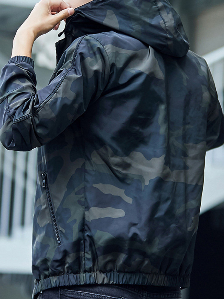 迷彩外套男秋冬韩版潮流休闲帅气棒球服男士宽松连帽工装夹克上衣
