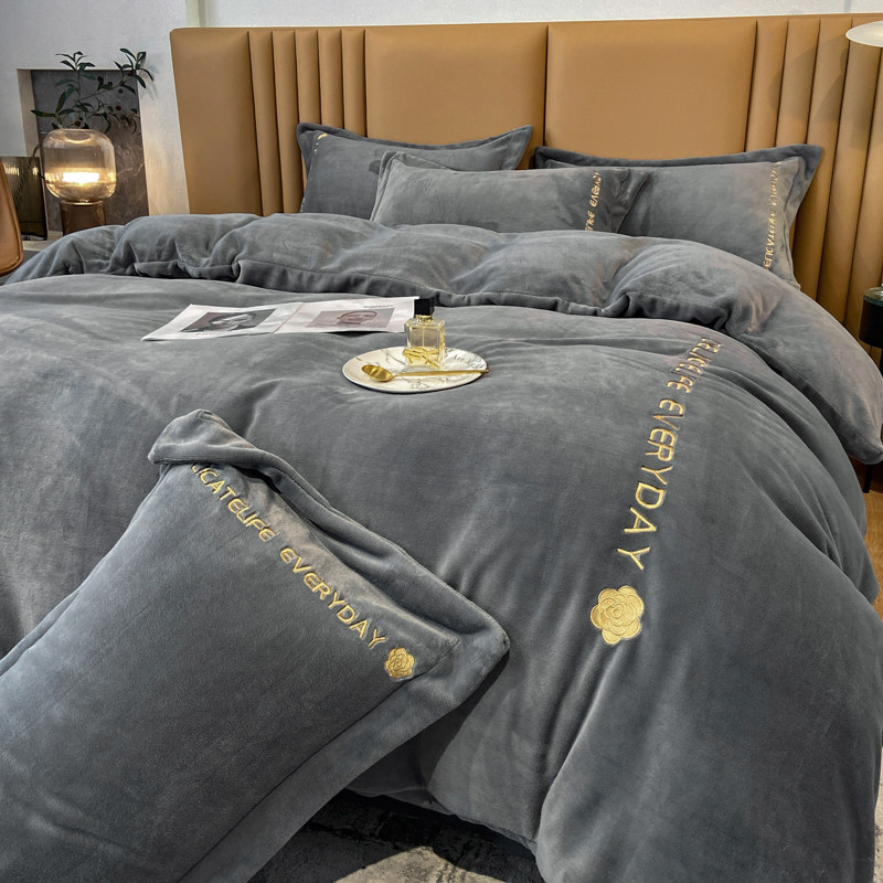 加厚刺绣牛奶绒四件套法兰绒纯色简约套件被套被罩床笠床单双人三