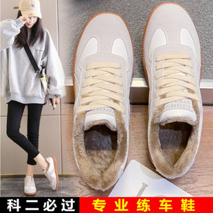 科目二科三练车专用鞋女软底鞋子秋冬加绒女司机驾考学车开车女鞋