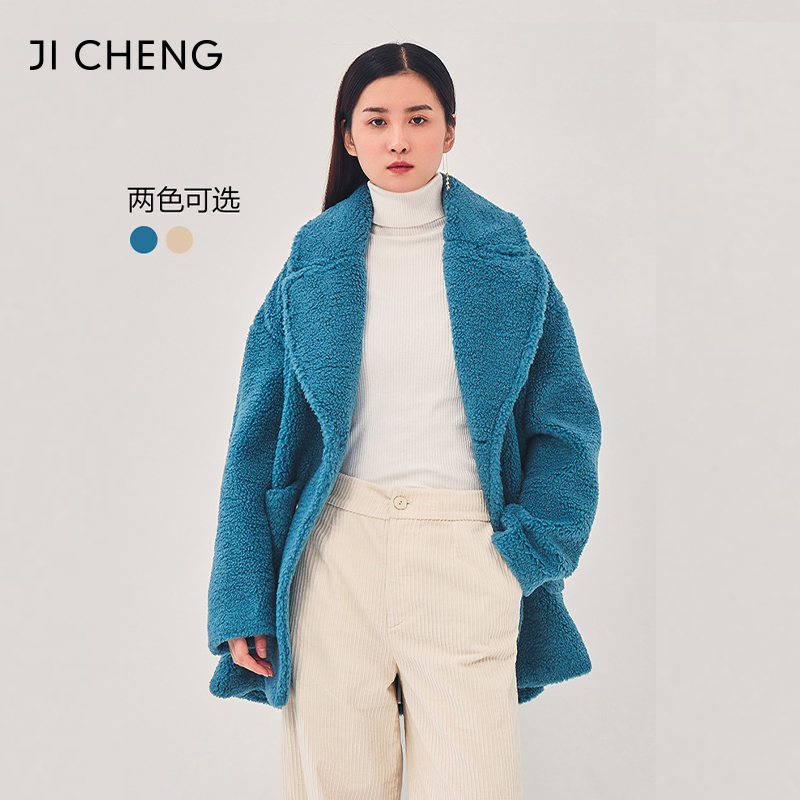 设计师原创翻领宽松加厚短大衣