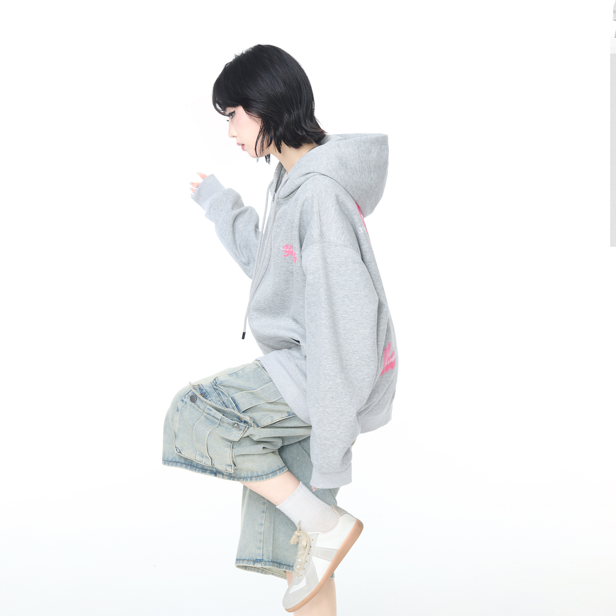 YEP2025春秋新款涂鸦字母印花连帽开衫拉链卫衣外套女宽松上衣
