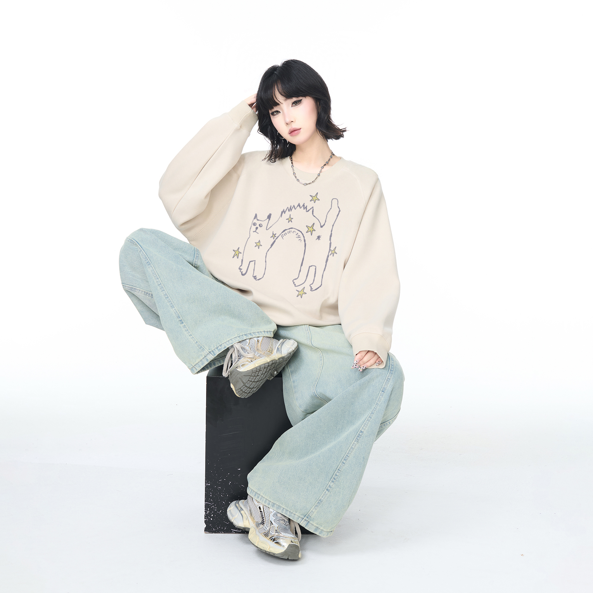 YEP2025秋季新款动物印花圆领卫衣女oversize宽松设计感套头上衣