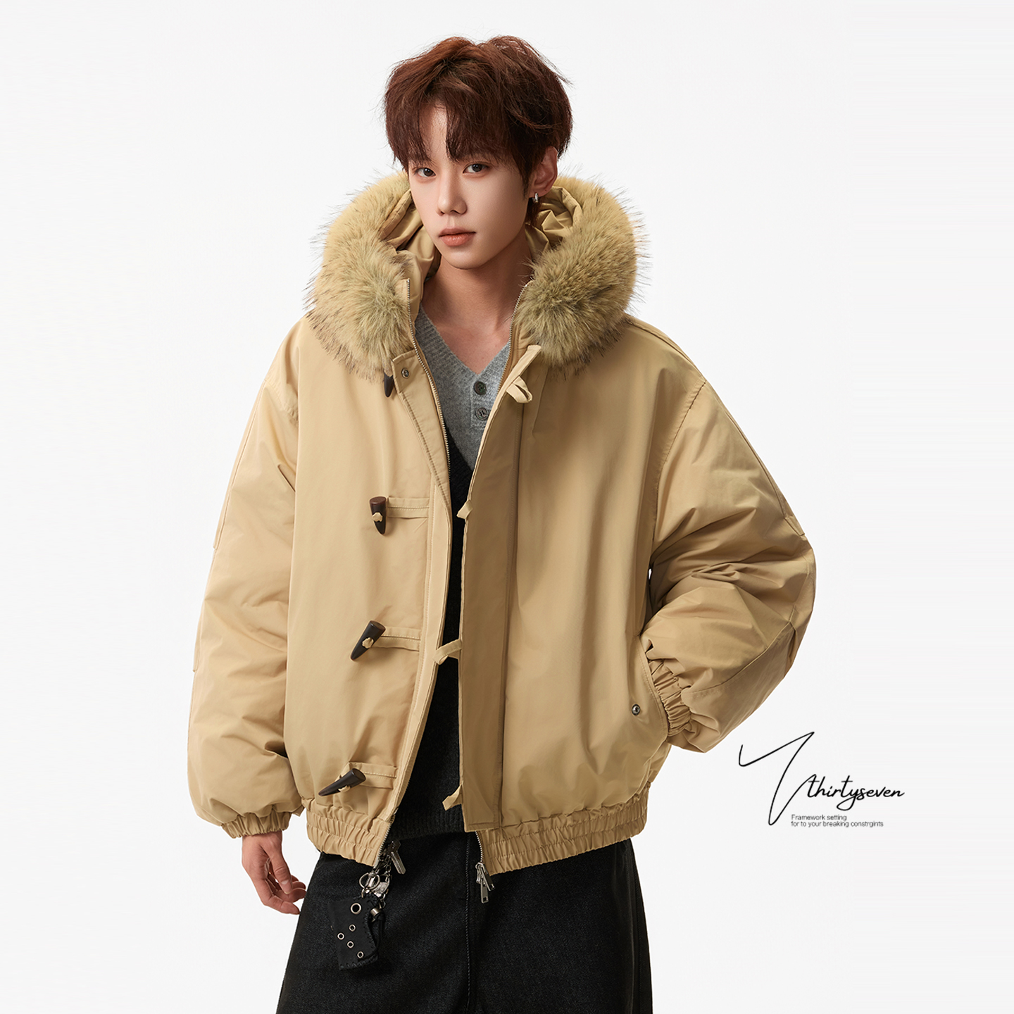 美式潮牌卡其色大毛领牛角扣棉服