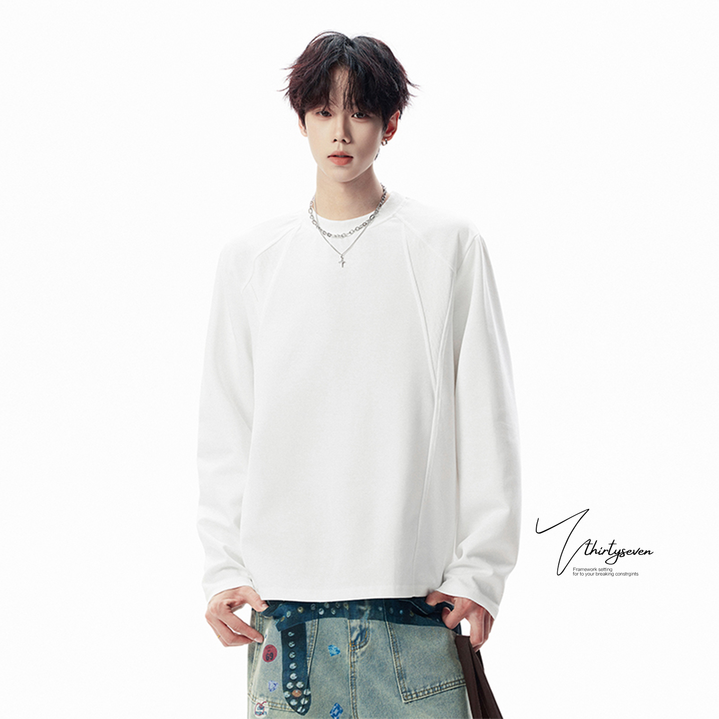 美式半高领白色打底衫男