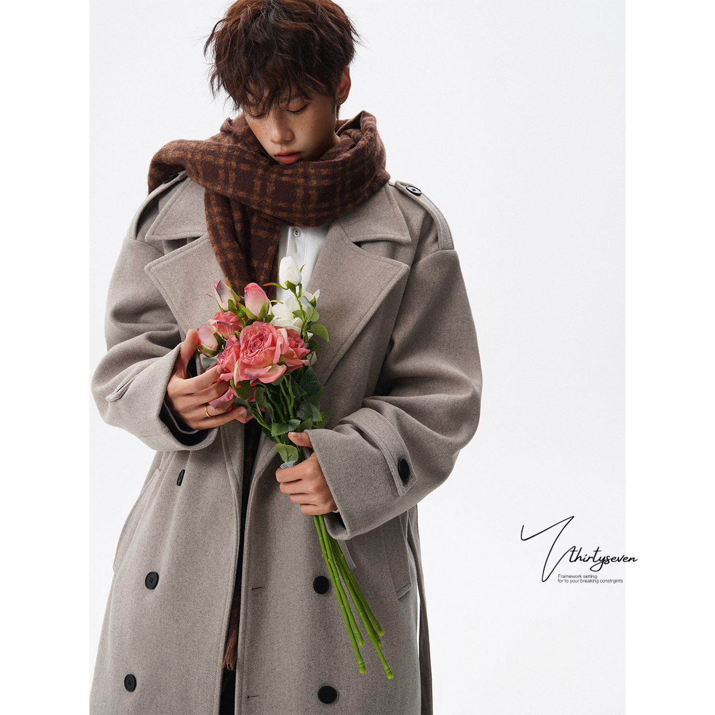 韩系双排扣中长款过膝毛呢大衣