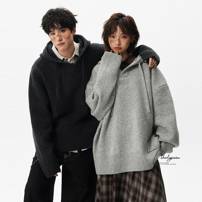 V37复古老钱风连帽毛衣