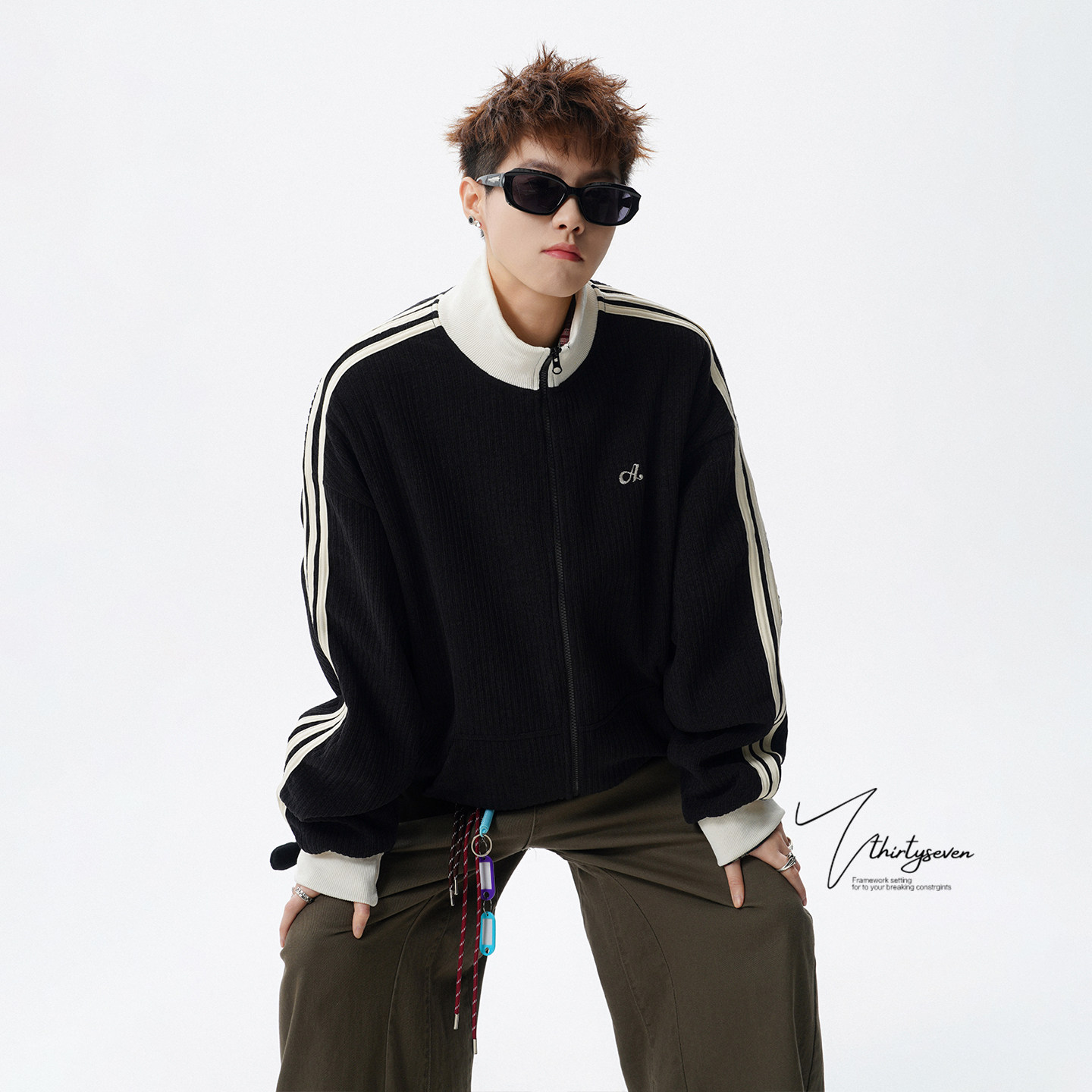 V37美式刺绣肌理感立领拉链夹克男春季潮牌撞色条纹宽松情侣外套