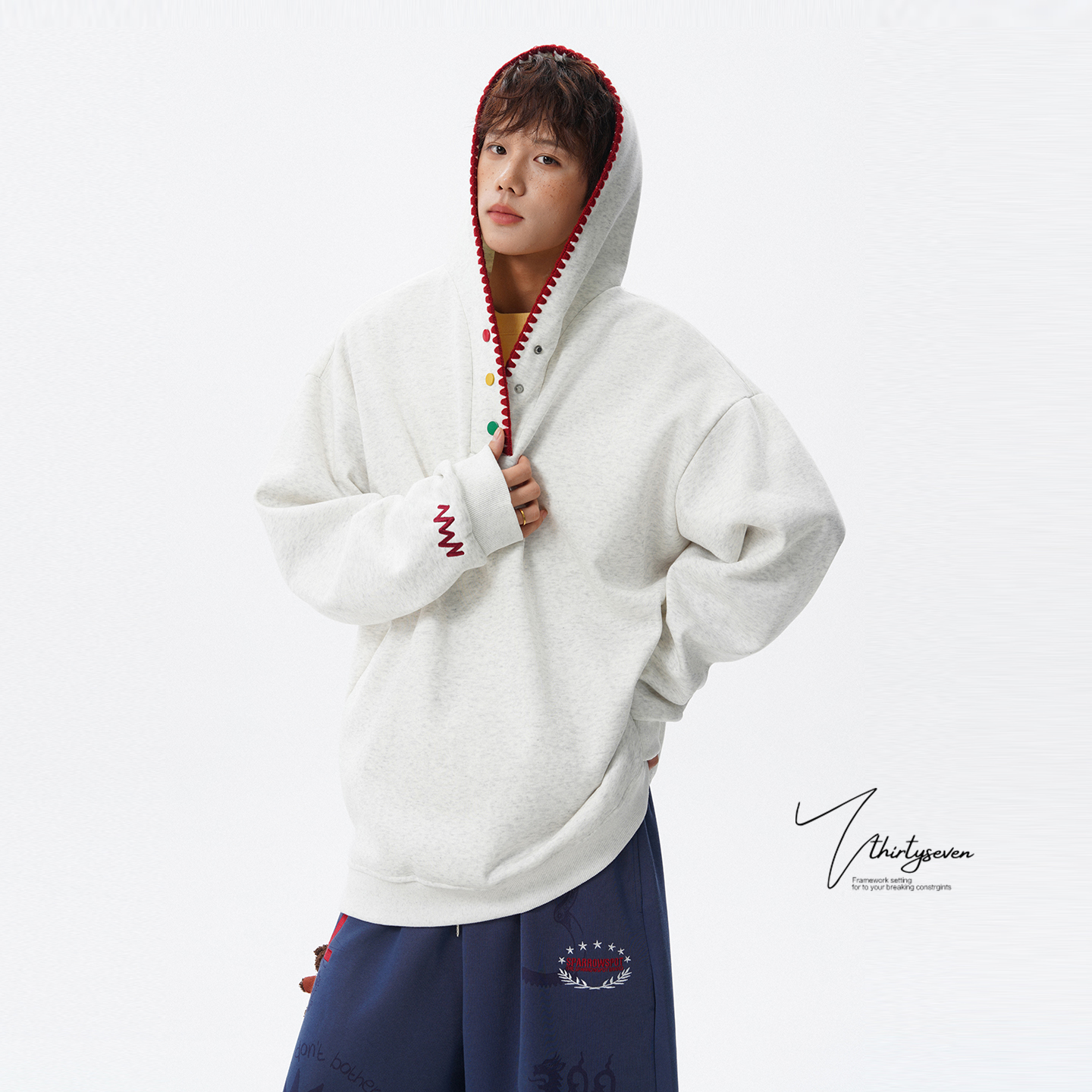 V37美式复古设计感撞色连帽卫衣