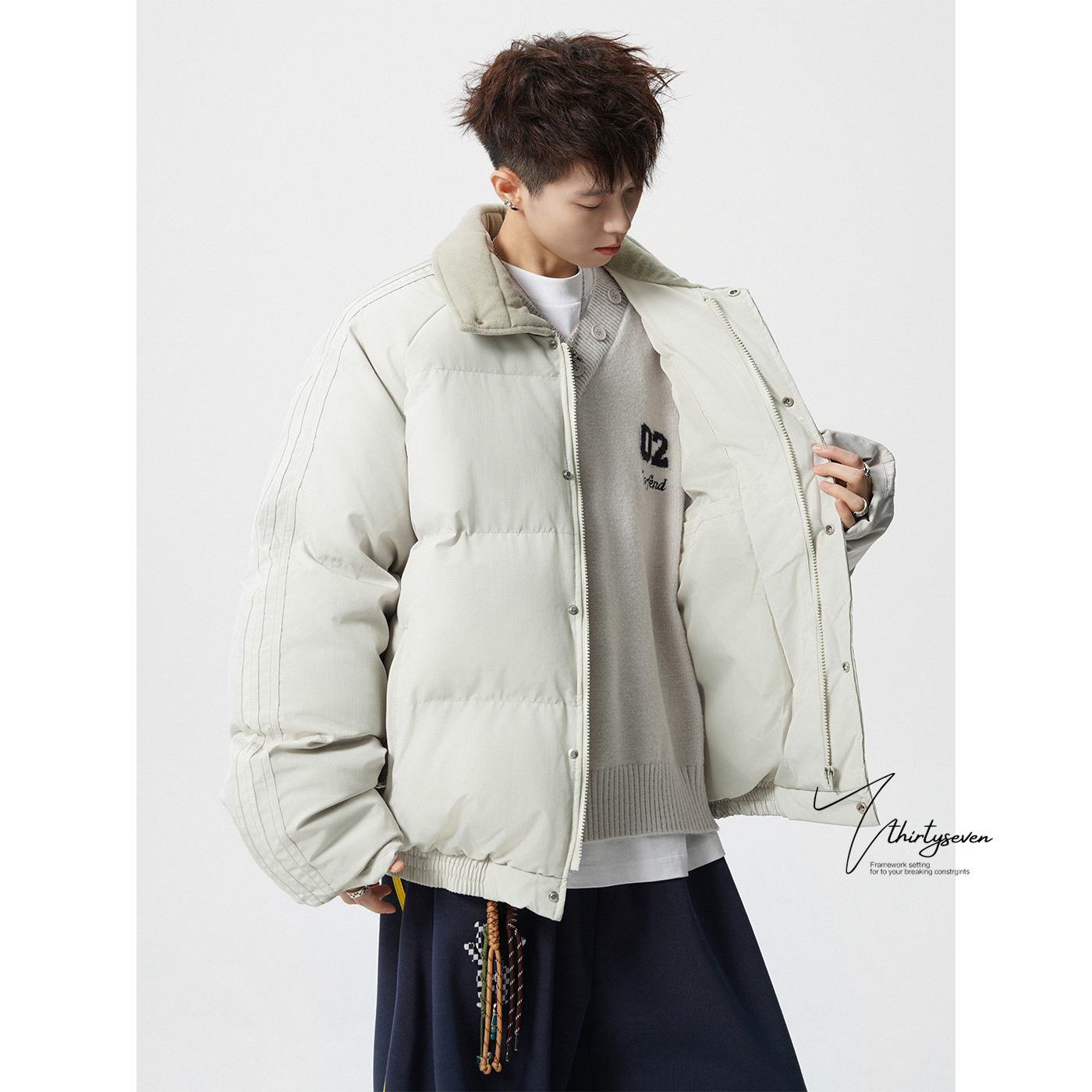 美式织带拼接翻领夹克棉服男