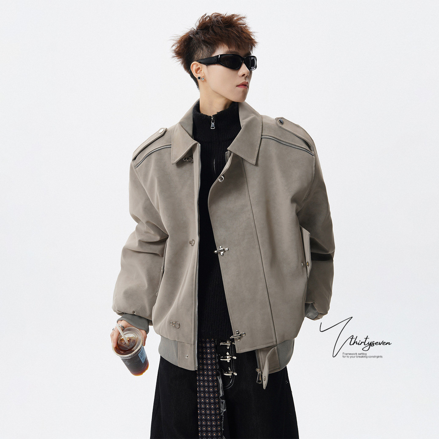 高级感金属飞机扣保暖皮棉服男