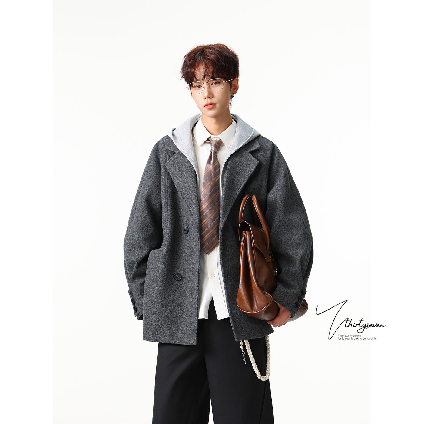 韩系双排扣假两件短款毛呢大衣