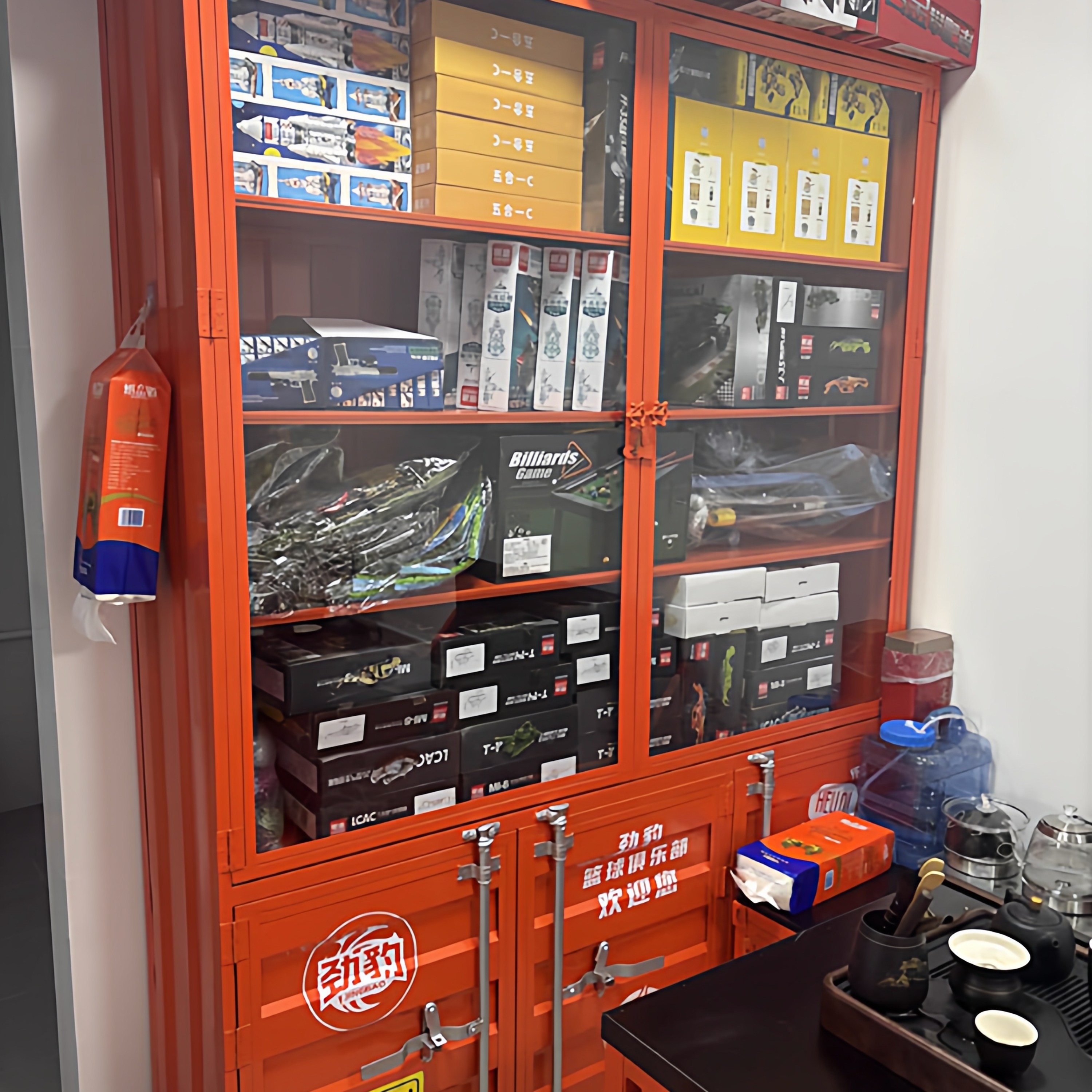 复古工业风店铺手办柜样品储物集装箱酒柜产品陈列靠墙货架展示架