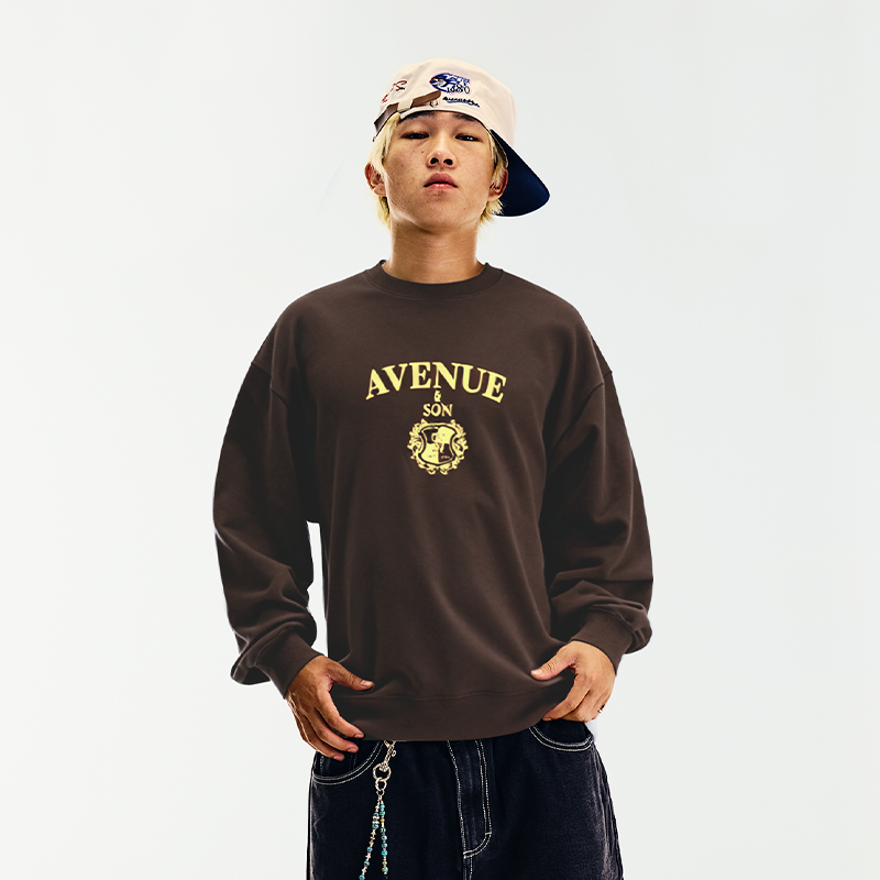 AVENUESON大道之子2025双色学院风徽章LOGO圆领套头卫衣