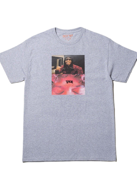 DCV'87  圆领简约人物印花短袖T恤