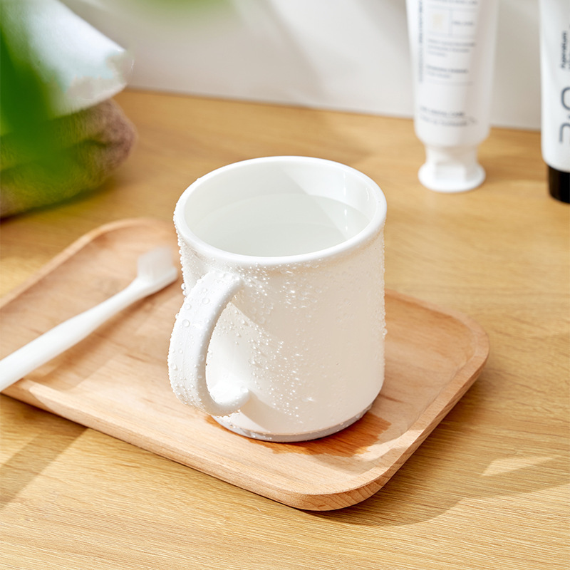 简约日式漱口杯带防滑垫刷牙杯