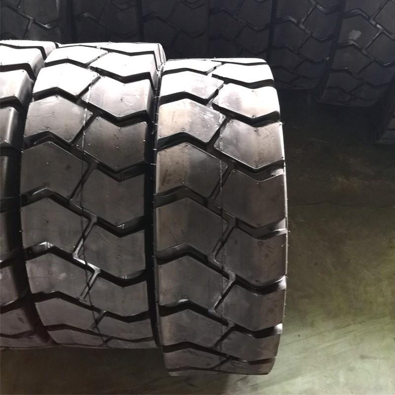 13.00-25工程轮胎矿山工程机械轮胎耐磨耐热宽体自卸车轮胎