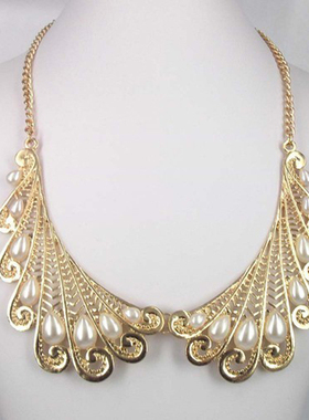 锁骨链欧美毛衣链字母时尚金色