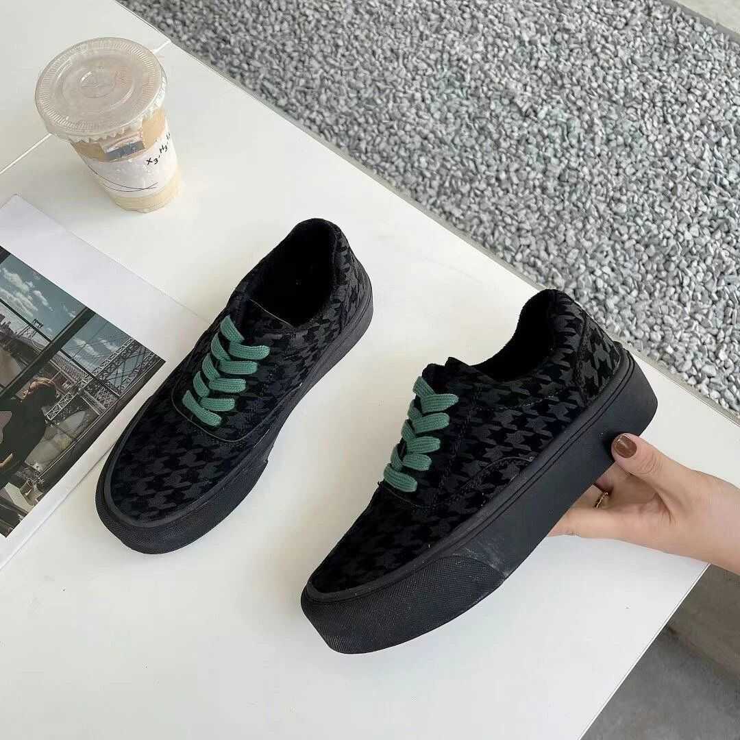 清仓欧洲站mema密码磨砂牛皮女鞋加绒真皮板鞋平底运动休闲鞋6917