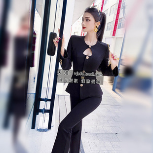 OL气质干练套装 两件套新款 别致外套上衣微喇叭裤 VJE春季