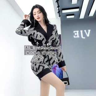 包臀裙裤 VJE春季 收腰气质小西装 新款 两件套 OL印花职业套装