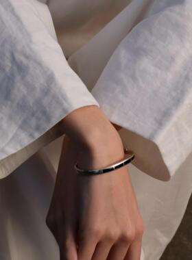 ABOAB SURROUND系列Onyx Filled手镯 原创设计银镶黑玛瑙卡扣设计