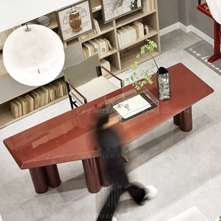 异形实木烤漆时尚老板桌 后现代简约纯色办公桌 铁锈红总裁桌定制