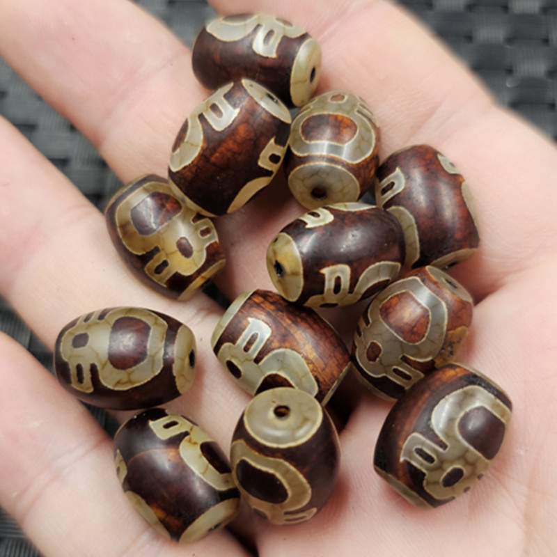 仿古人物天珠路路通玉石散珠