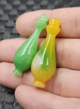 包邮翡翠玉干青花瓶玉石挂件