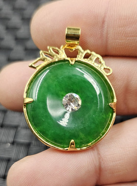 碧绿色生肖龙平安扣玉石挂件