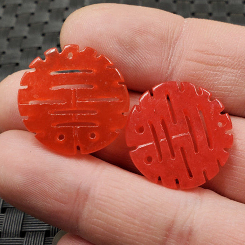 玉石挂件红色双喜挂件石英岩玉圆形双喜吊坠鸡血红双喜吊坠耳环坠