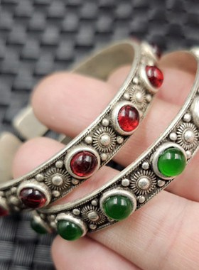 仿古手镯藏银镶嵚血泊开口手镯