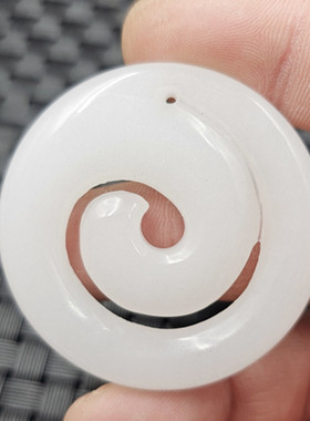 新疆和田白玉平安扣玉石挂件