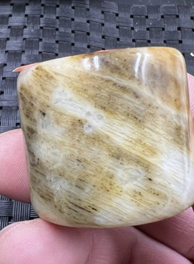 实拍文玩玉石扳指华玉扳指姜黄色玉扳指加宽戒指大号扳指玉手饰