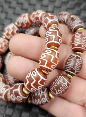 包浆红白九眼天珠玉石手链