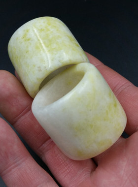 浅黄色蓝田玉扳指加宽大号玉石扳指米黄色指环玉手饰玉扳指