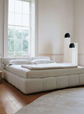 DEGAS泡芙床现代简约主卧室布艺床1.5 1.8米TUFTY轻奢双人床婚床