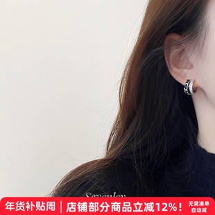 七与 黑色幽默 2025新款时尚耳环高级感爆款黑色链条圈圈耳钉