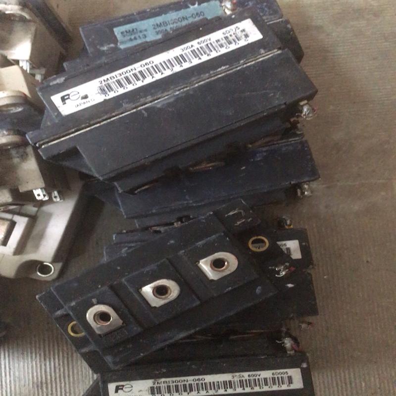 2mbi300n-060 2mbi300u2b-06(议价）