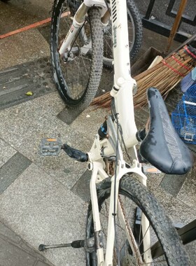 Jeep越野山地车27速 铝合金车架 禧玛诺套件 速联X 议价