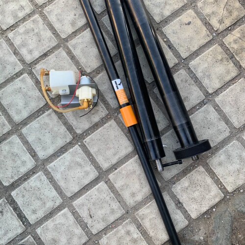 亿建跑步机滚轮儿。跑步机滚轴。都是拆跑拆机的。每根30。两 议
