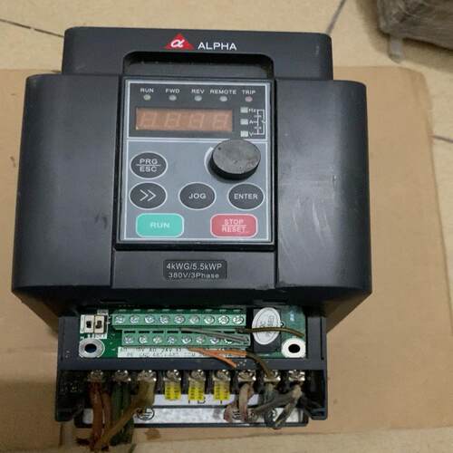 阿尔法变频器自己拆机的，成色漂亮5.5kw(议价）