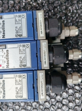 施耐德压力开关三个，mlao10a2s11，成色如图实物拍摄 议价