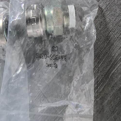 SMC快接头 KK130S-03MS，3个一起出，未(议价）