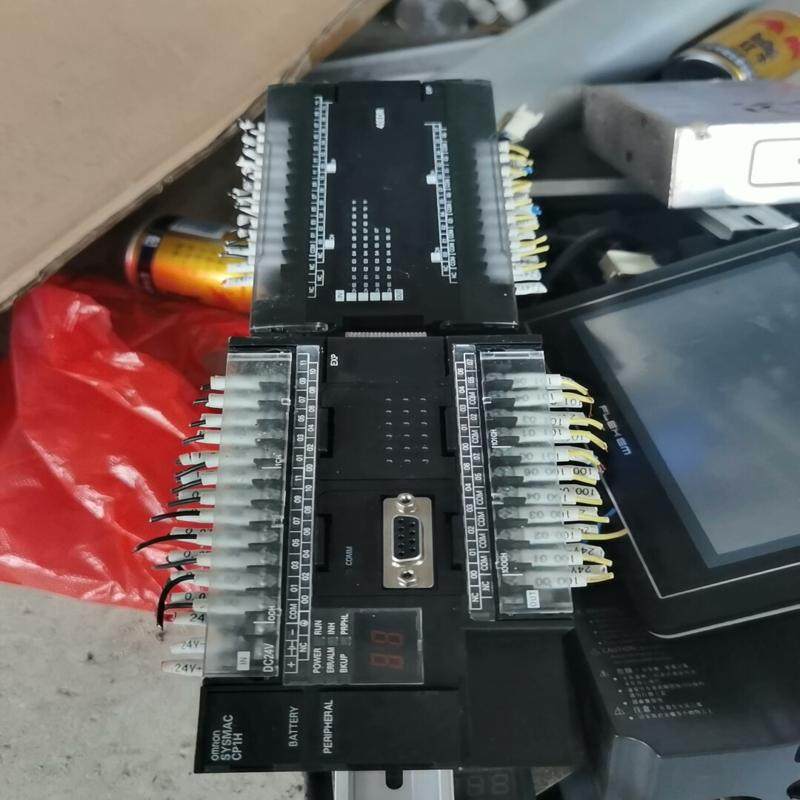 欧姆龙 sysmac cp1h+40DT-D一套成色(议价）