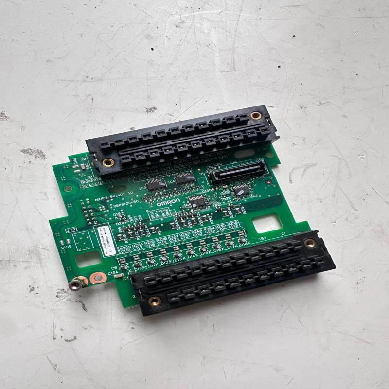 欧姆龙PLC中板NX1P2-9024DT二手拆机实物(议价）