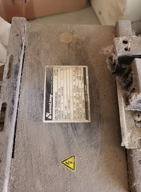 出售一台顺亮干式变压器，型号SP-TBSM-13000。输入 议价