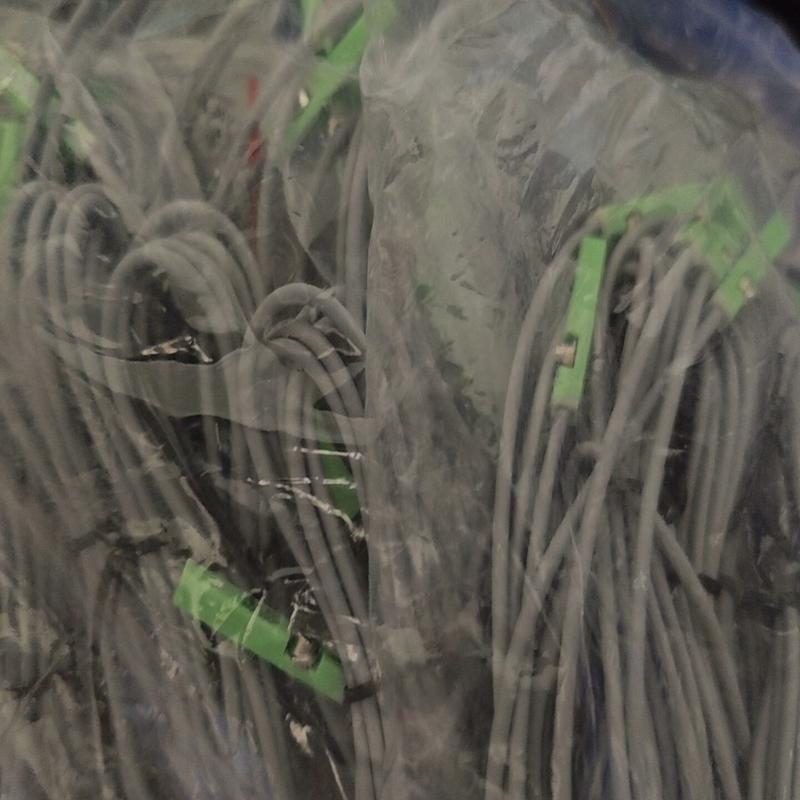 爱里富AG-39DF磁性开关，闲置未使用，单条价格，(议价）